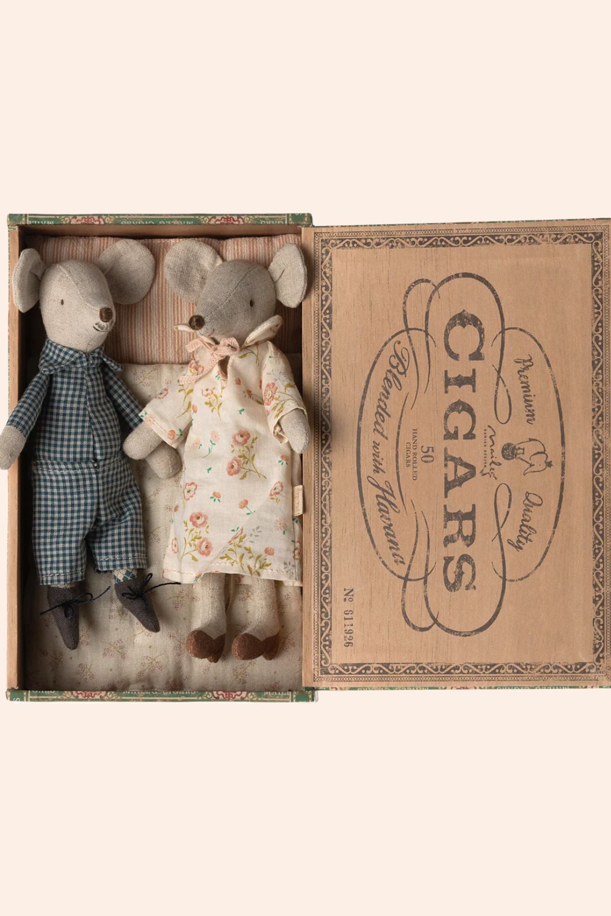 Maileg - Grandma and Grandpa Mice In Cigarbox - Strawberries & Cream