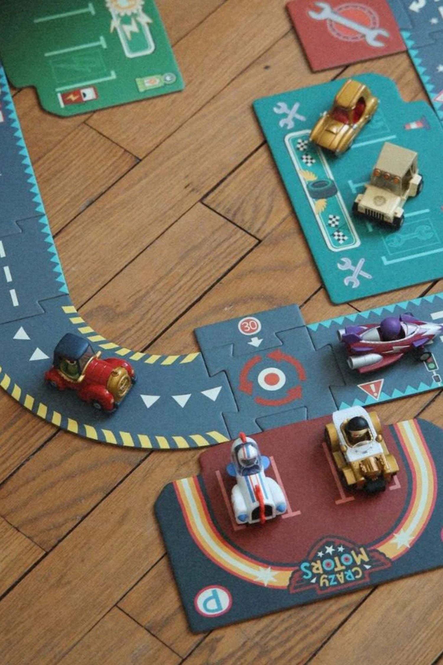 Djeco - Crazy Motors - City Circuit - 24PCS Giant Puzzle - Strawberries & Cream 