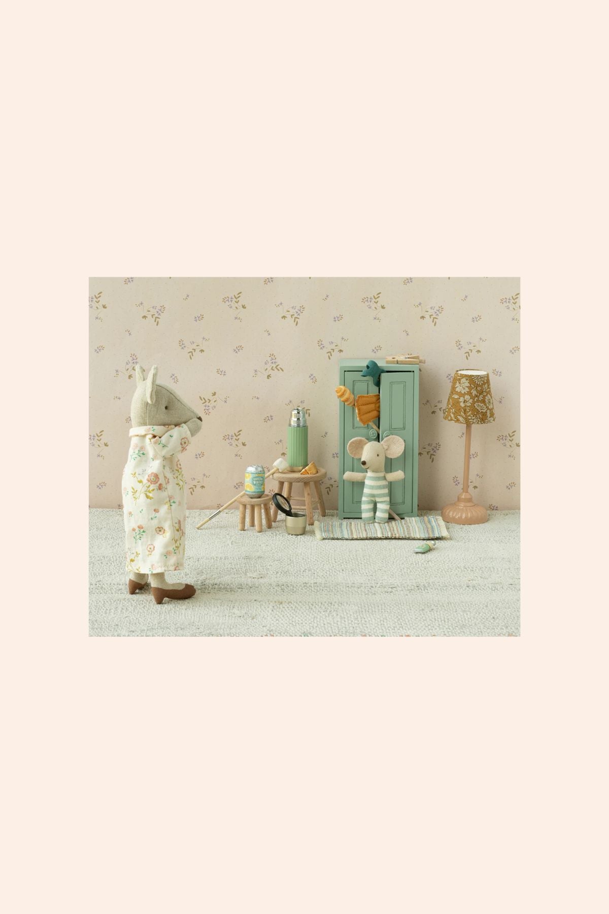Maileg -  Closet, Mouse - Soft Blue - Strawberries & Cream