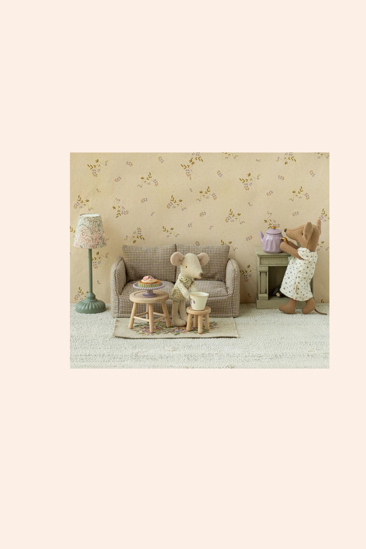Maileg - Couch, Mouse - Strawberries and Cream - Luxury
