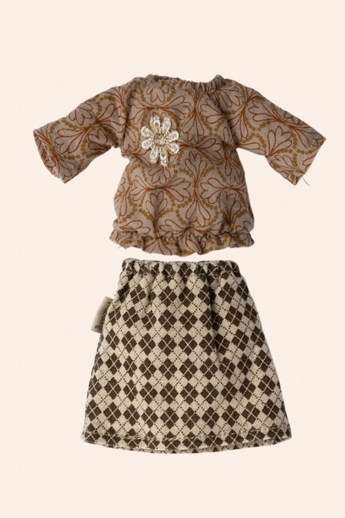 Maileg - Grandma Mouse - Blouse and Skirt - Strawberries & Cream