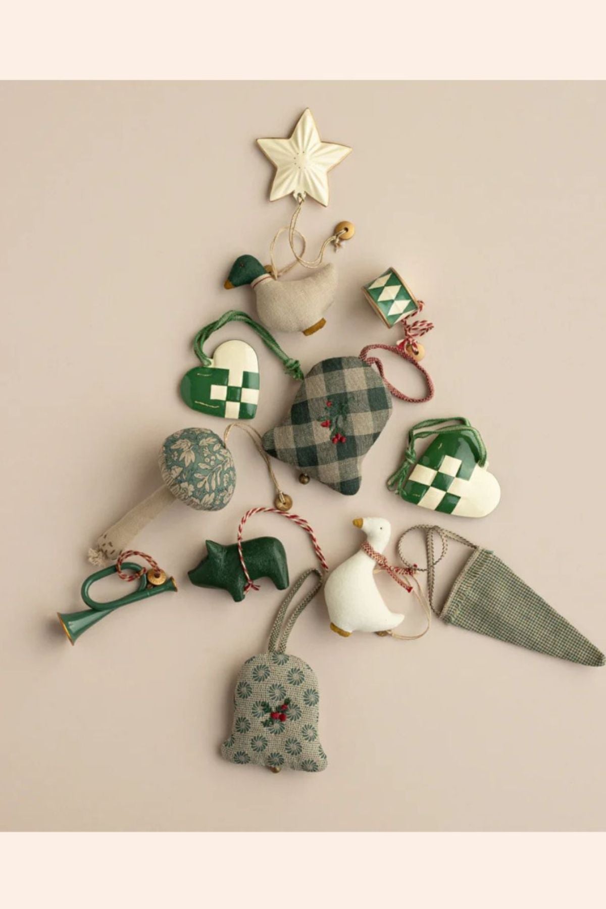 Maileg - Metal Ornament, Braided Heart - Dark Green - Strawberries & Cream