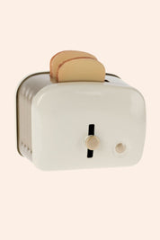 Miniature Toaster with bread - Off White - Strawberries & Cream -01