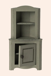 Maileg - Mouse - Corner Cabinet - Light Green - Strawberries & Cream  