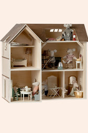 Maileg - Mouse Hole Farmhouse - Strawberries & Cream