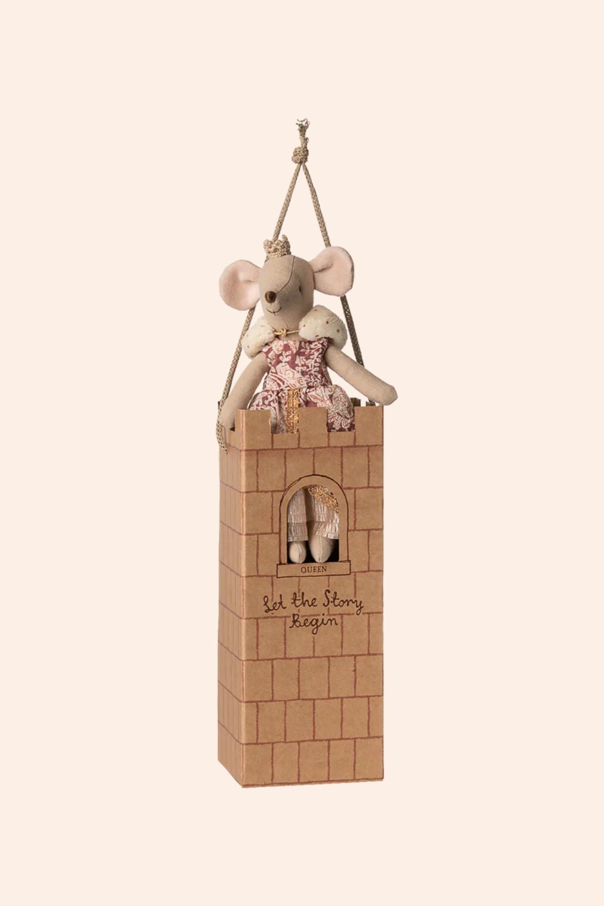 Maileg - Queen Mouse - Mum - Strawberries & Cream - luxury - Ingrid Lewis - Designer
Decorative mouse figurine in a tower with 'Let the Story Begin'