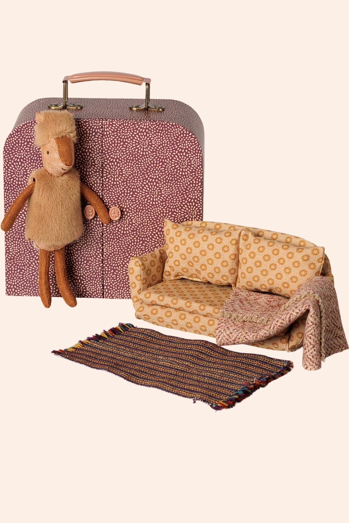 Maileg - Reindeer in Suitcase - Little Sister - Strawberries & Cream - Ingrid Lewis 