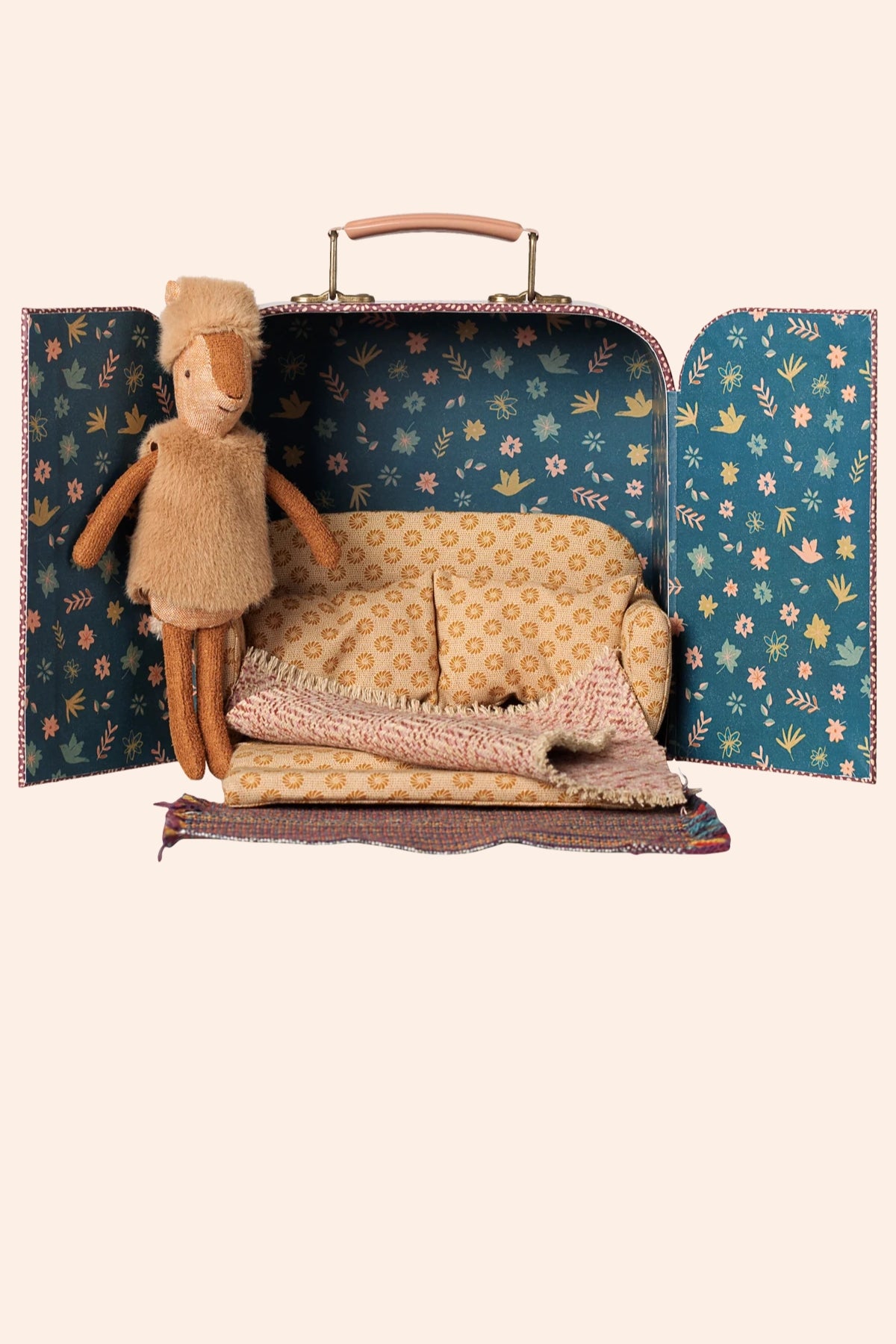 Maileg - Reindeer in Suitcase - Little Sister - Strawberries & Cream - Ingrid Lewis 