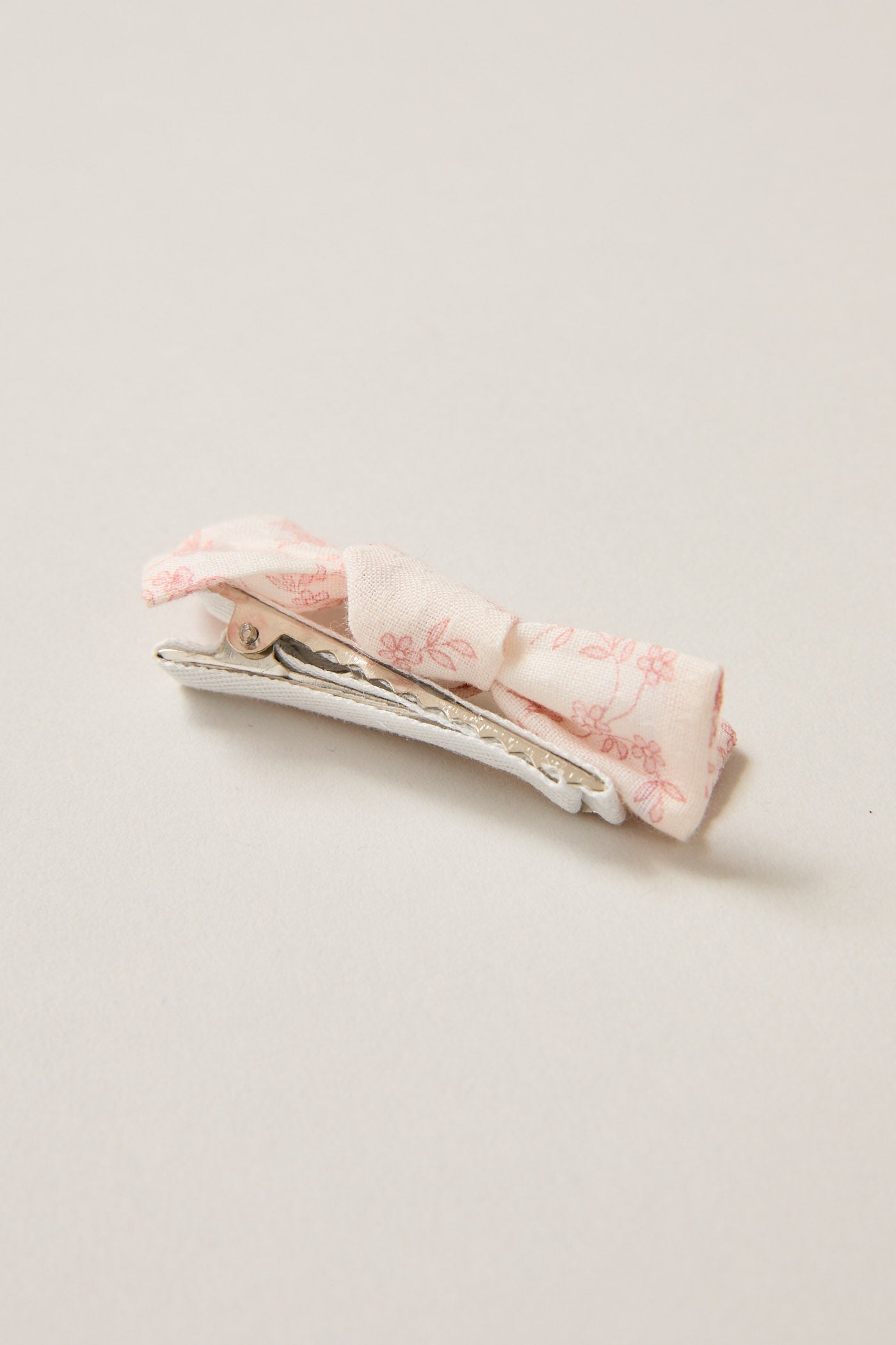 Multi-coloured Hair clips