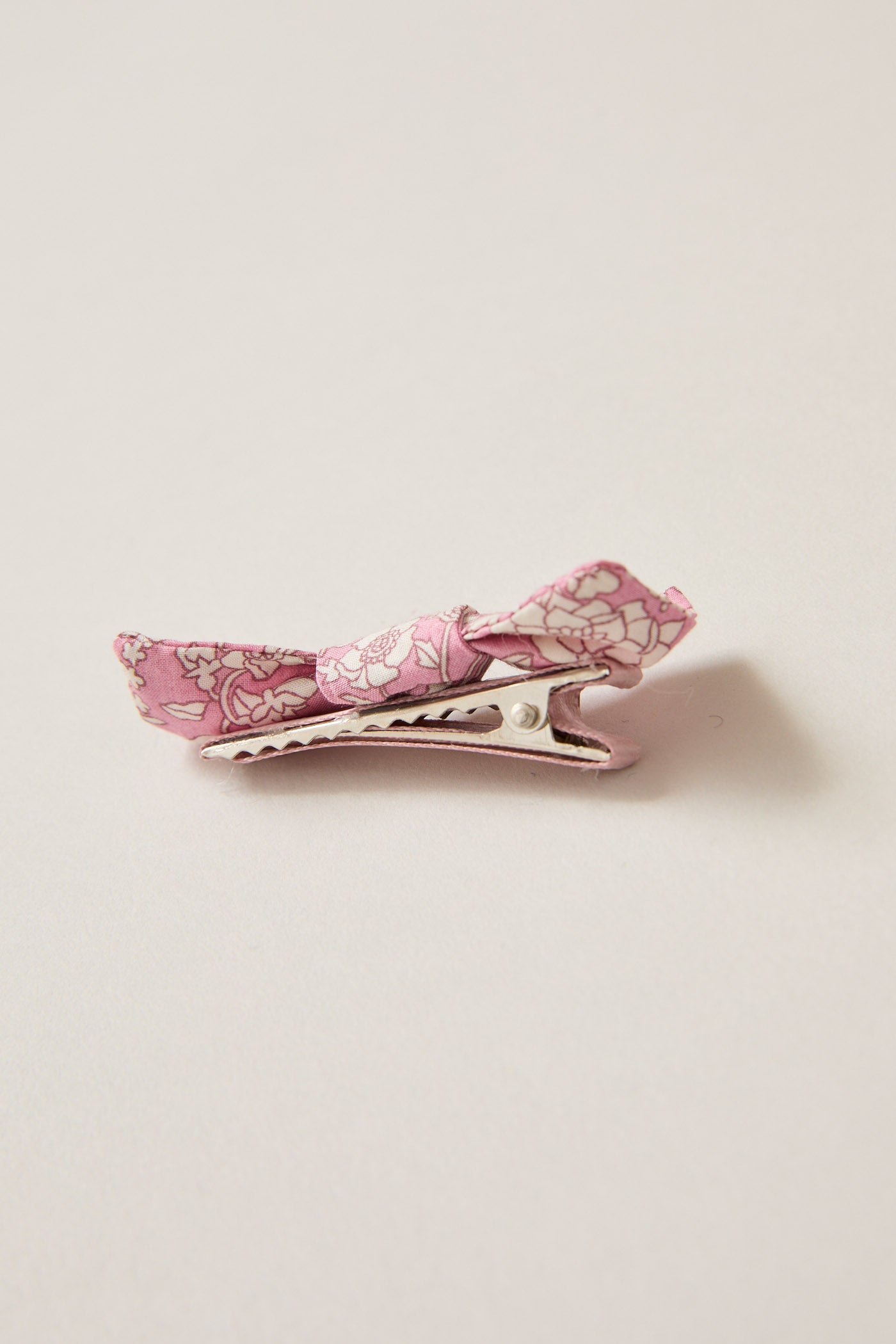 Multi-coloured Hair clips
