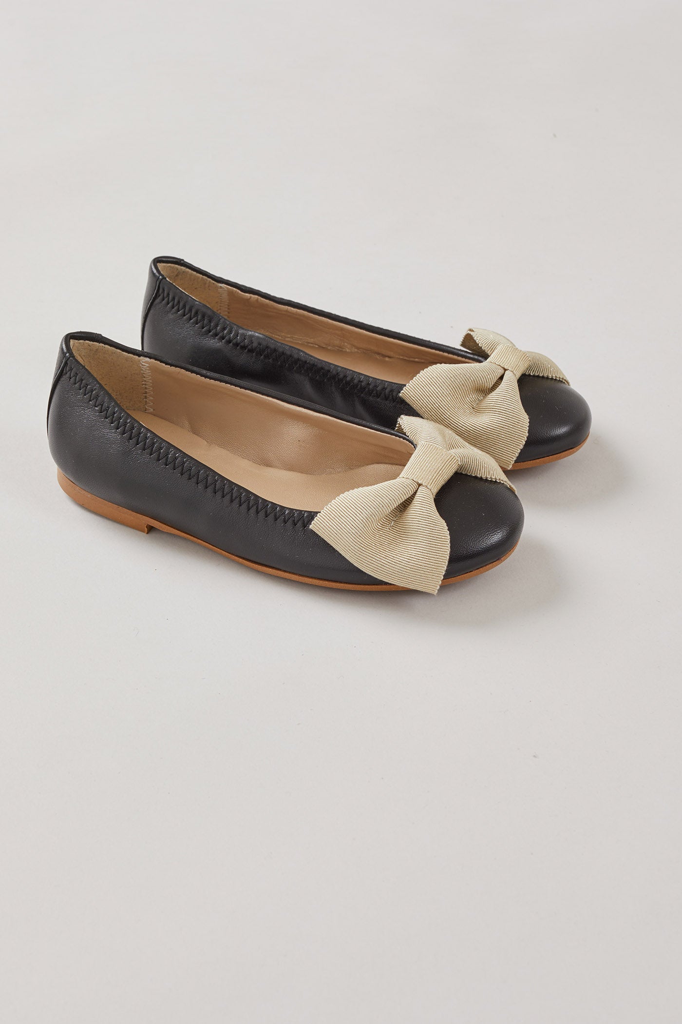Ballerina Bow - Black - Strawberries & Cream 