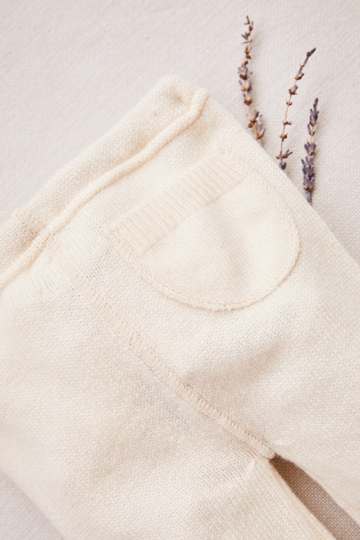 Brora Cashmere Leggings in Winter White